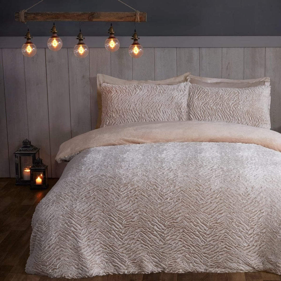 Sleepdown Two Tone Faux Fur Duvet Cover from You Know Who's