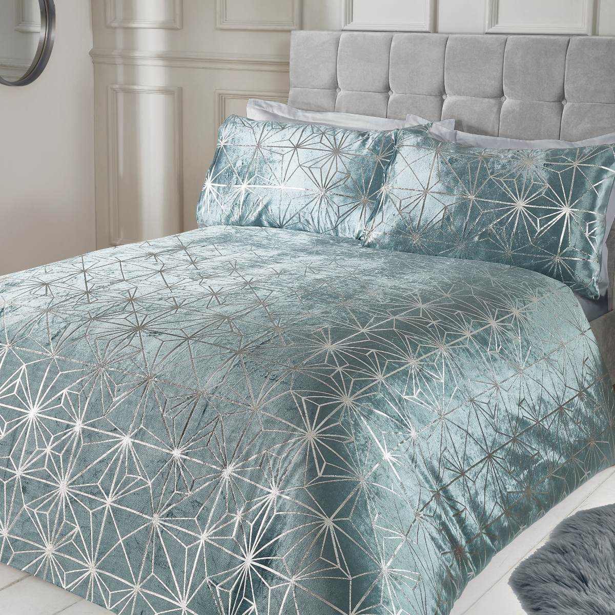 Sleepdown Blue Velvet Geo Duvet Set