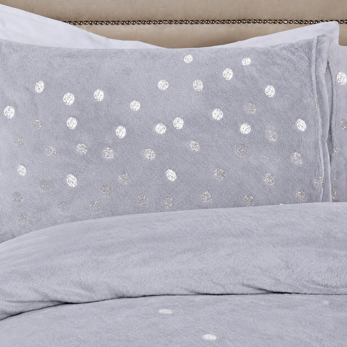 Sleepdown Polka Dot Foil Fleece Duvet Set