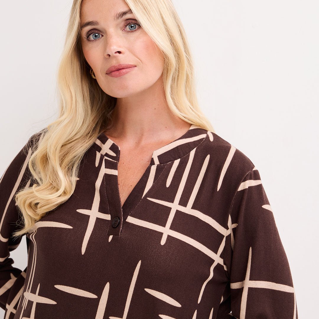 Ladies V Neck Print Long Sleeve Top