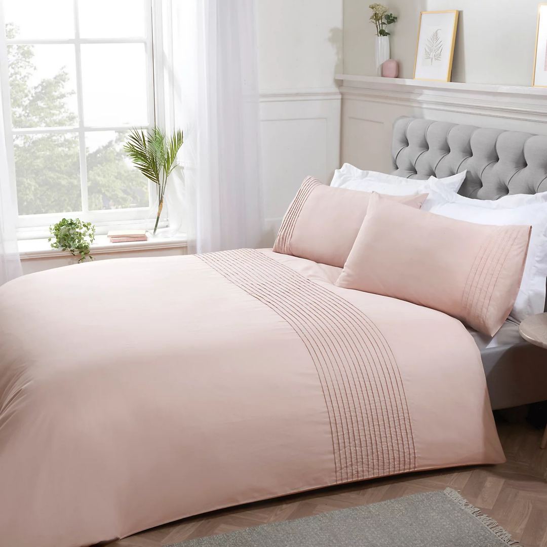 Sleepdown Pintuck Blush Double Duvet Set