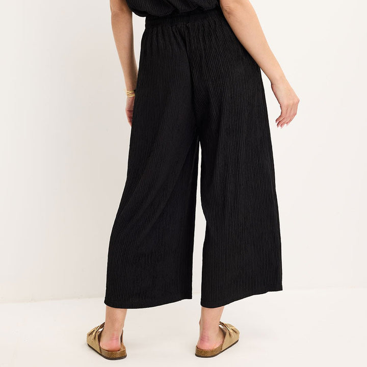 Ladies Black Cropped Plisse Pants from You Know Who's