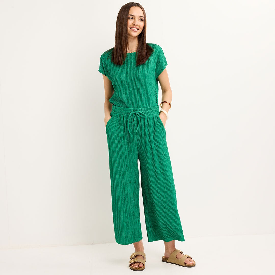 Ladies Jade Cropped Plisse Pants from You Know Who's
