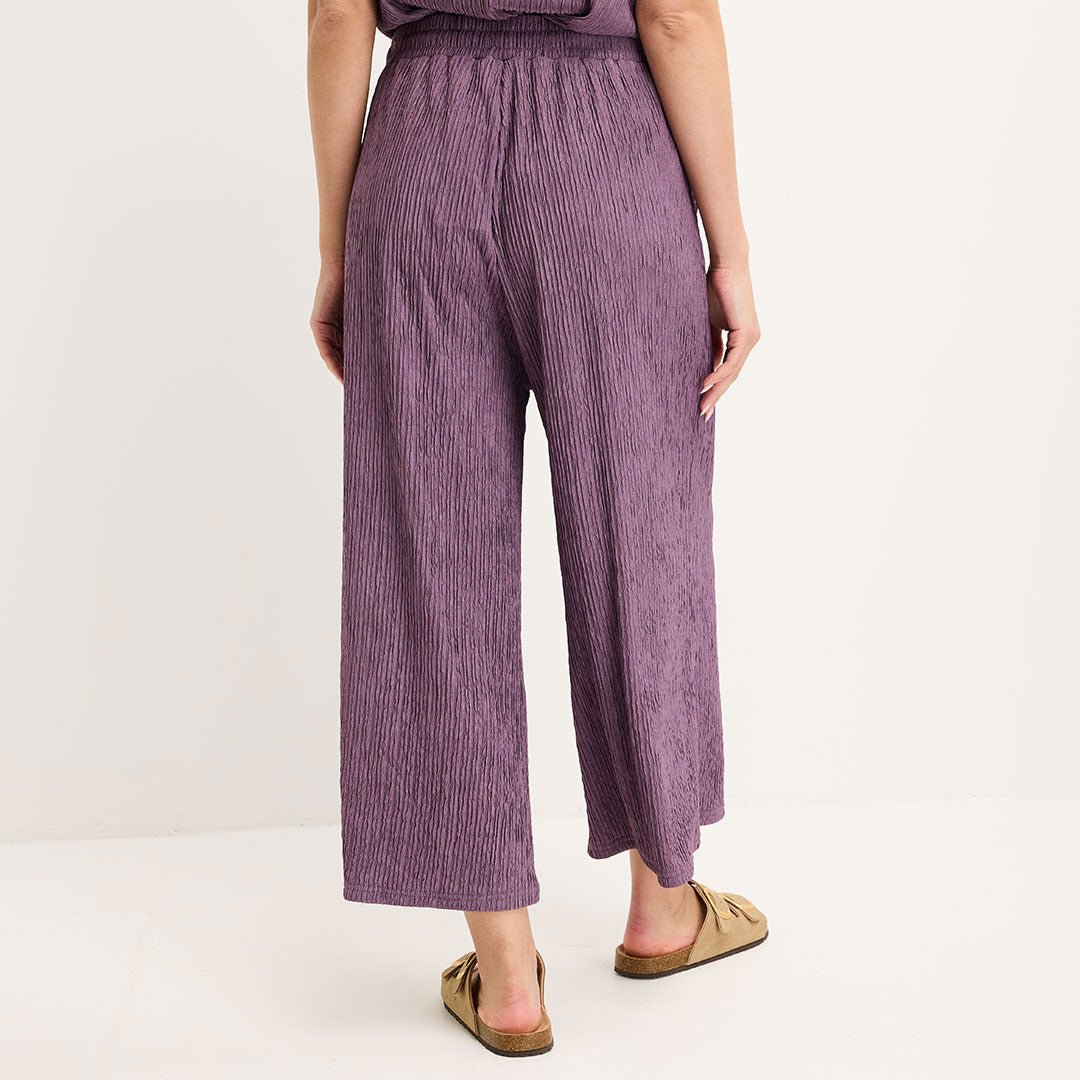 Ladies Mauve Cropped Plisse Pants from You Know Who's