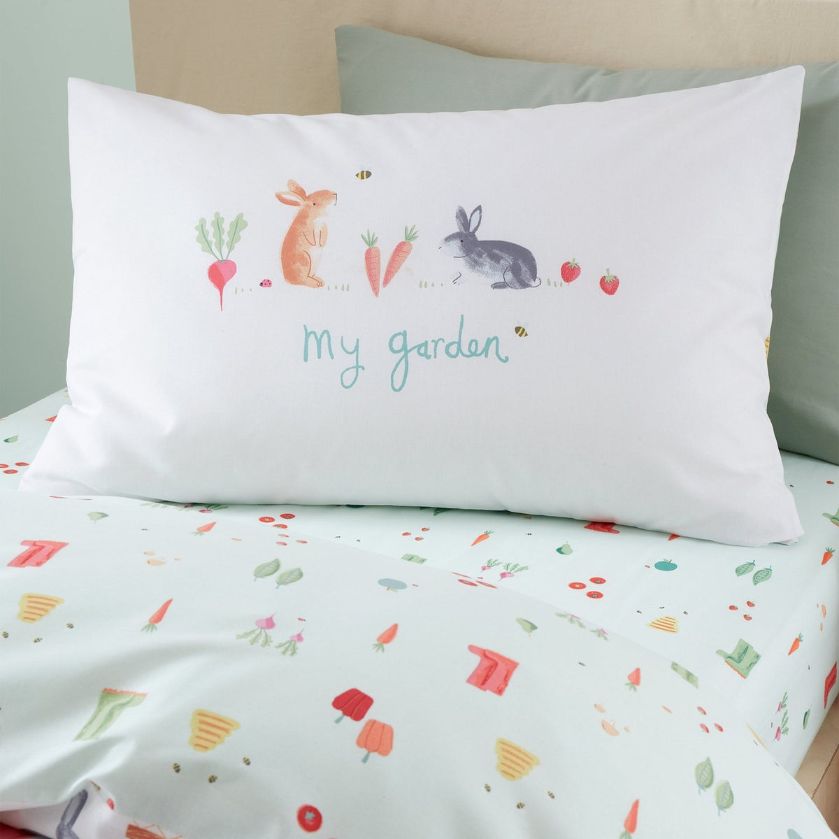 RHS My Allotment Natural Quilt Set from You Know Who's