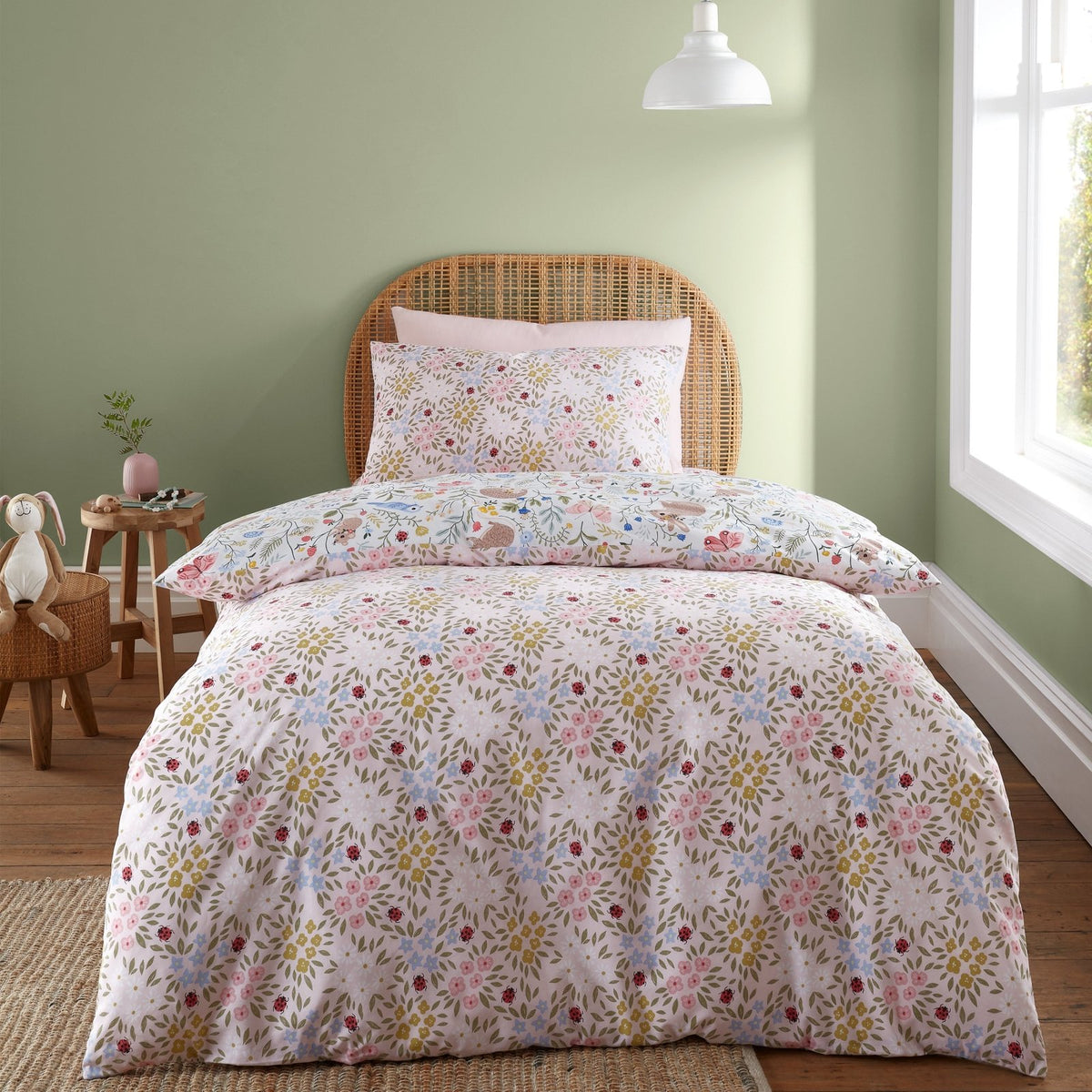 RHS Reversible Garden Animals Double Quilt Set from You Know Who's