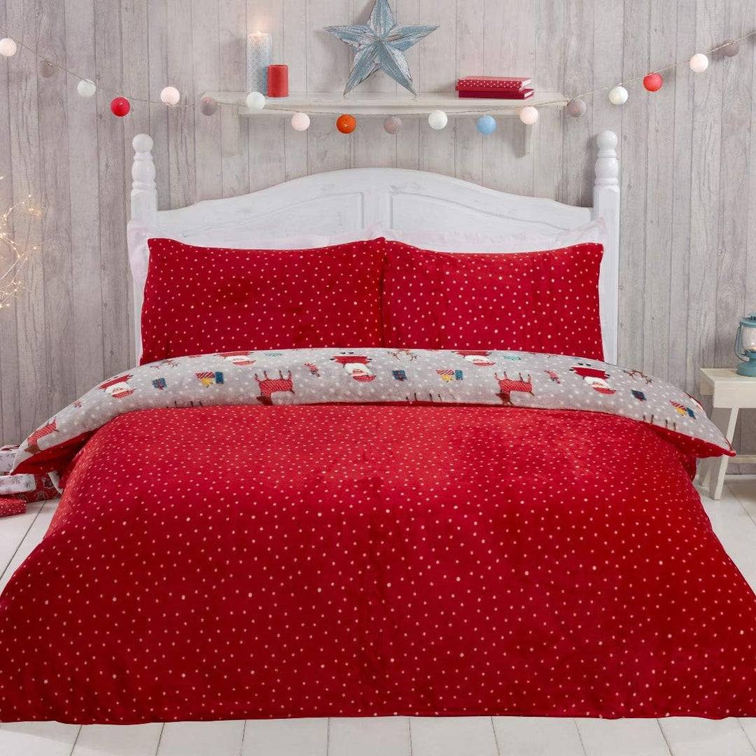 Sleepdown Santa Christmas Fleece Duvet from You Know Who's