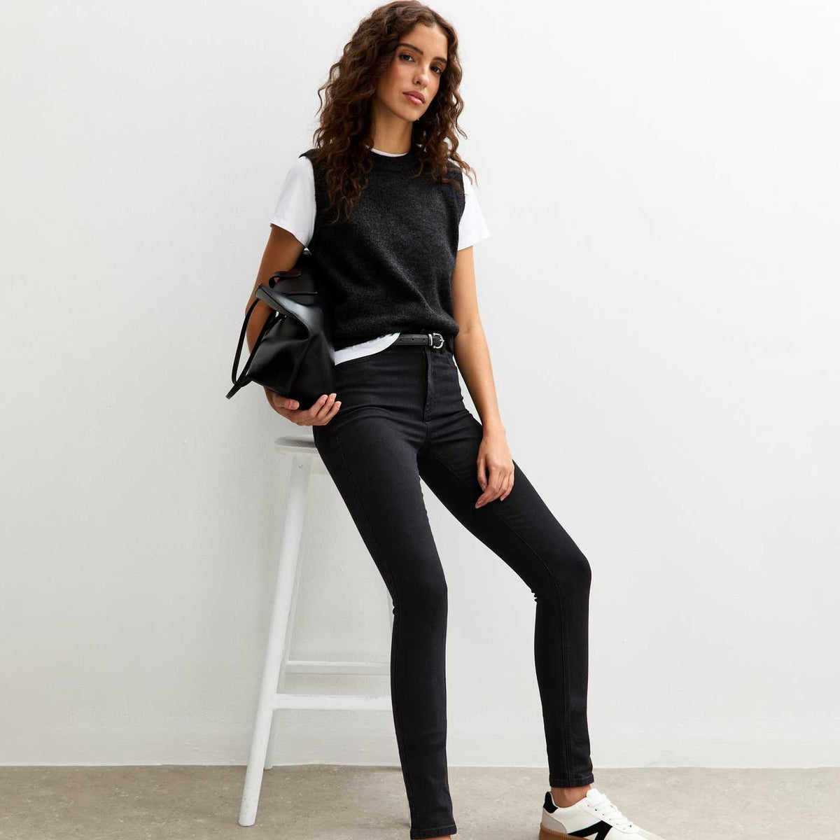 Ladies Mid Rise Skinny Jeans