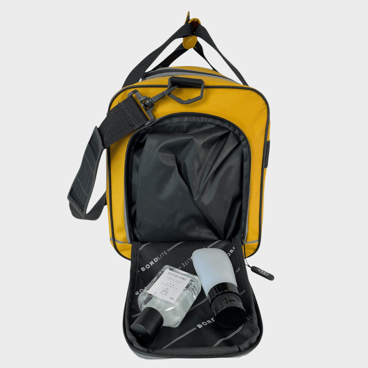 Travel bag 40 X 20 X 25cm from You Know Who's