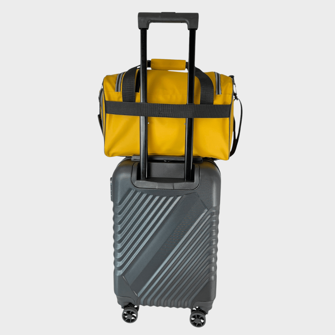 Travel bag 40 X 20 X 25cm from You Know Who's