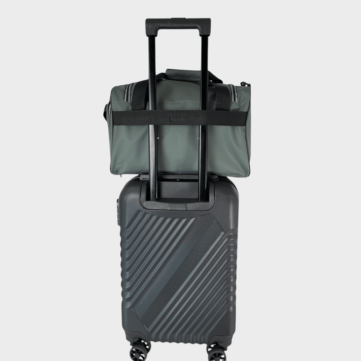 Travel bag 40 X 20 X 25cm from You Know Who's